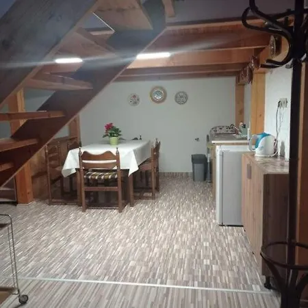 Apartment Nemeth Vendeghaz -torkos Fogado Ibrany
