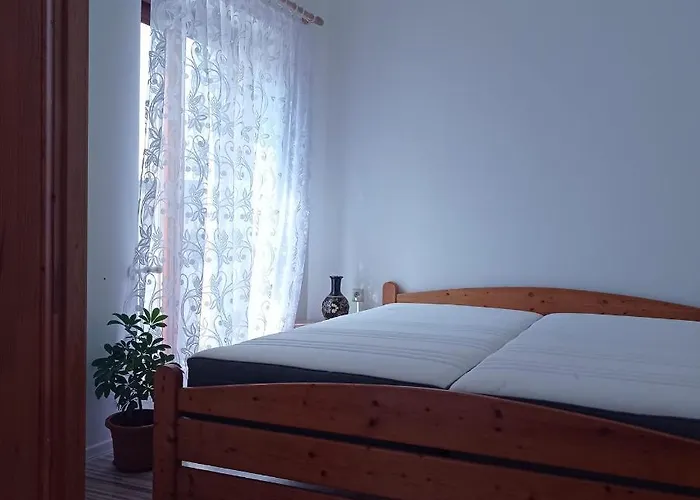 Nemeth Vendeghaz -torkos Fogado Ibrany